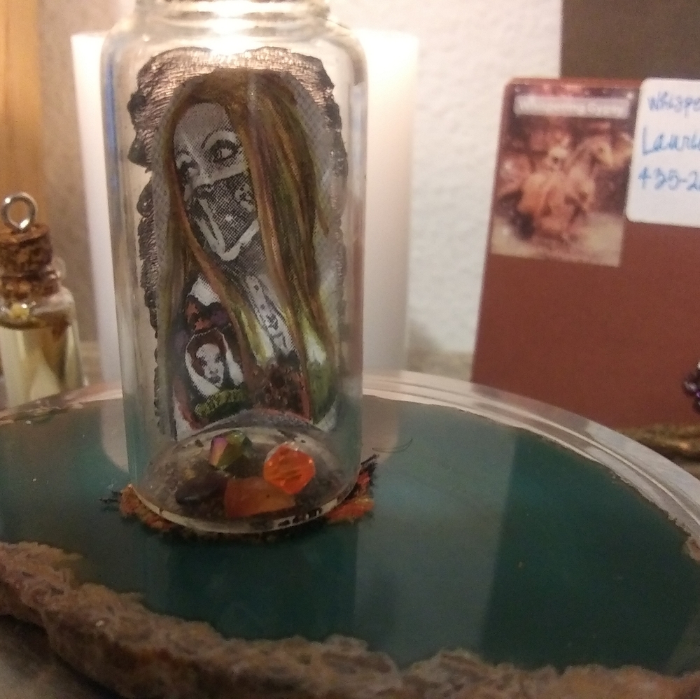 "GANGSTER GIRL" pendant - necklace